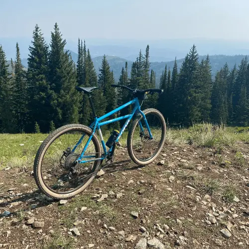 mountain bike with thin tires